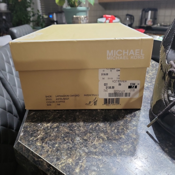 Michael Kors black pumps new size 7 - Picture 4 of 6